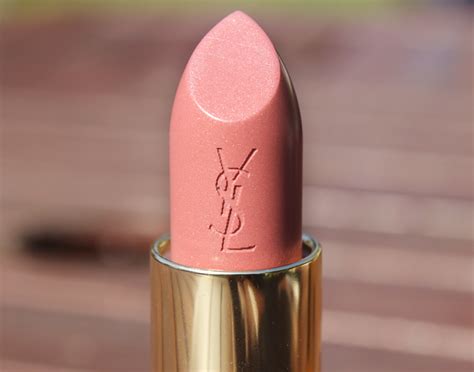 Yves Saint Laurent Rouge Pur Couture, 11 Rose Carnation 